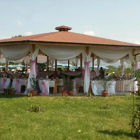 Dolna Bania Hotell 2*